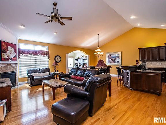 5th image of 2301 Chandler Ct