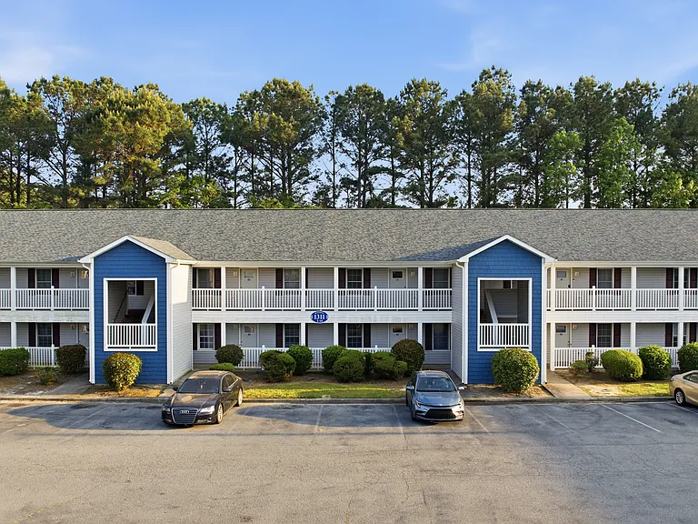Westpointe Apartments — Photo 39