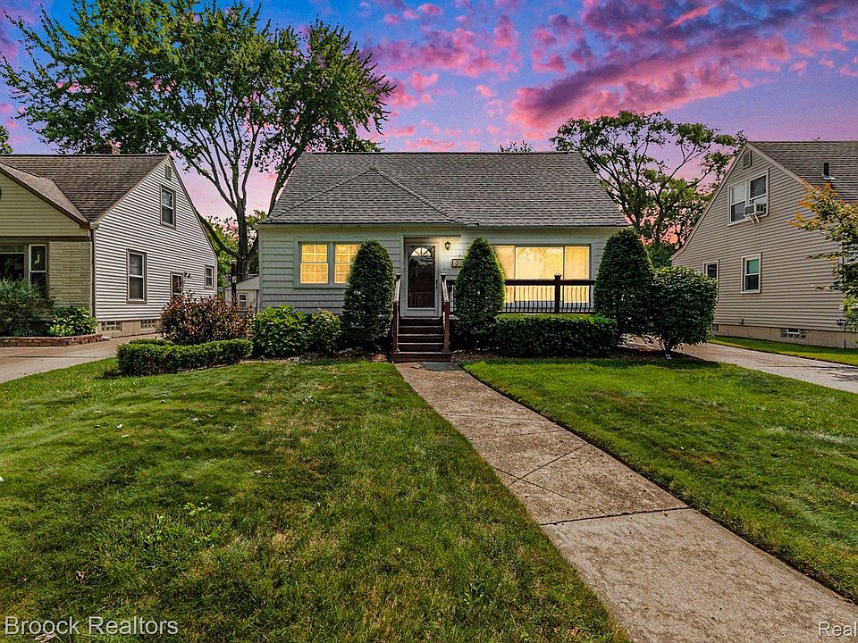 1st image of 2060 Thomas Ave