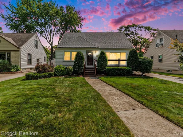 2060 Thomas Ave, Berkley, MI 48072
