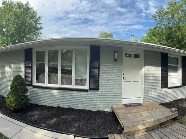 2353 Deer Trl, Green Bay, WI 54302