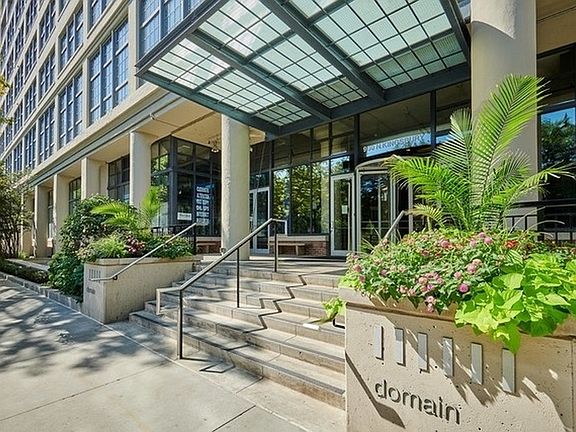 2nd image of 900 N Kingsbury St APT 1110