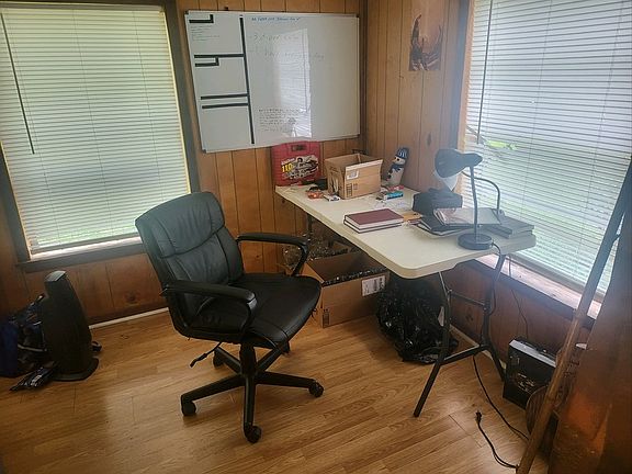 5th image of 304 Chism Ave