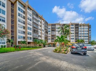 1200 Saint Charles Pl #PENTHOUSE 17, Hollywood, FL 33026