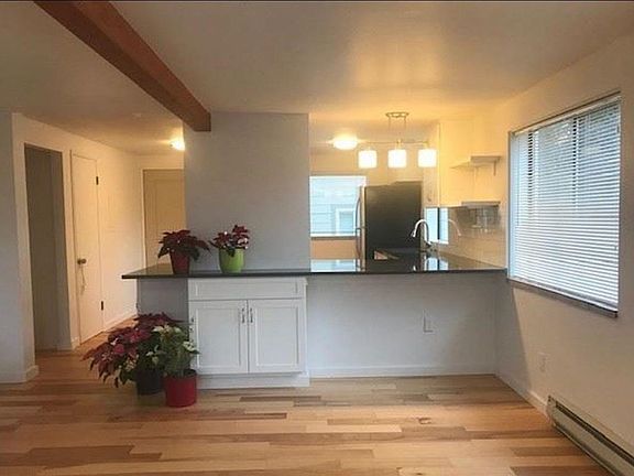 living room looking into kitchen