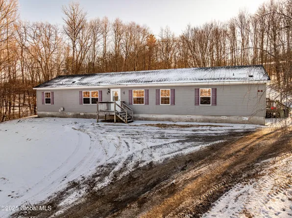759 County Rte 49, Cossayuna, NY 12823