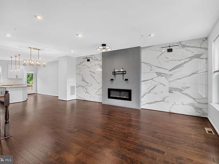 7906 Marietta Dr — Photo 10