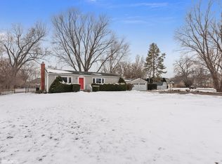 366 N Quentin Rd, Palatine, IL 60067