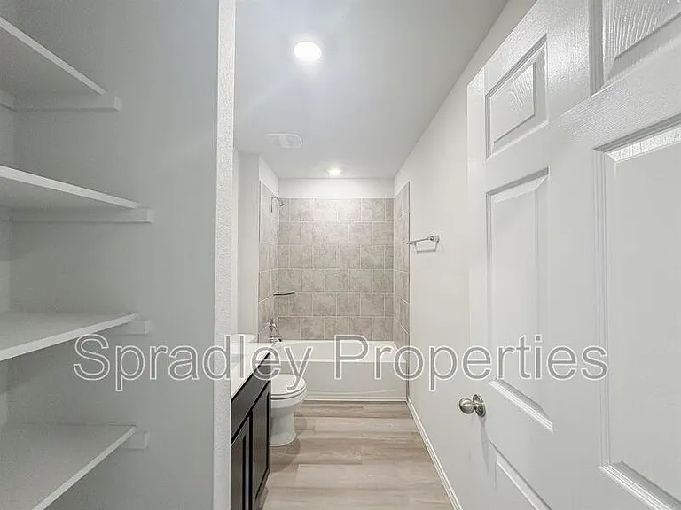 2215 Turmeric Ct — Photo 6