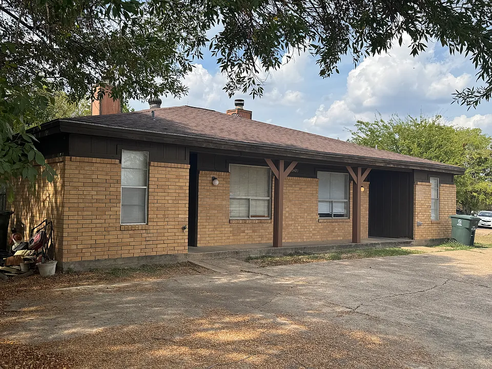 2405 Long Dr