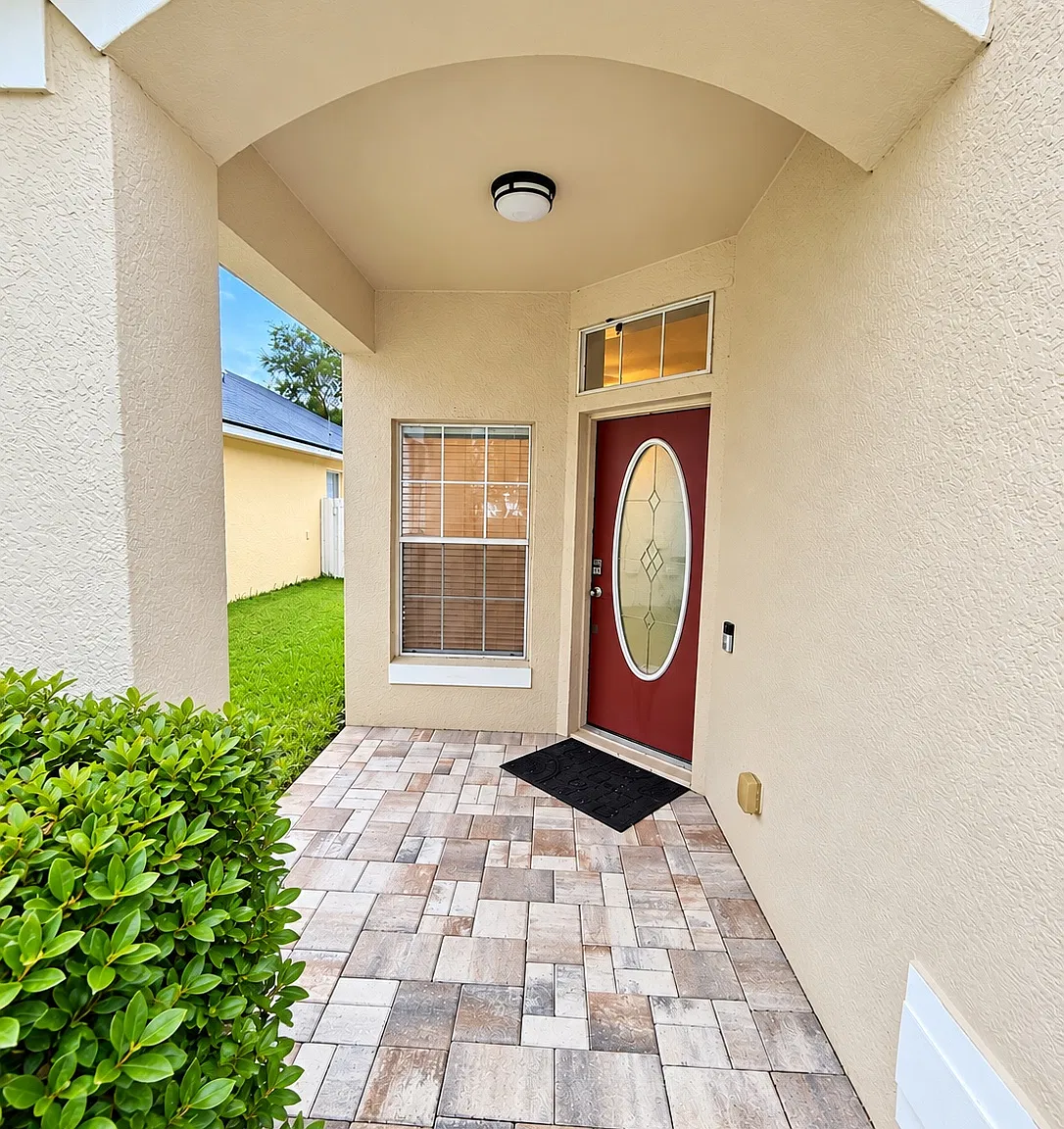 4 bed, 2020 sqft, $2,895 — Photo 2