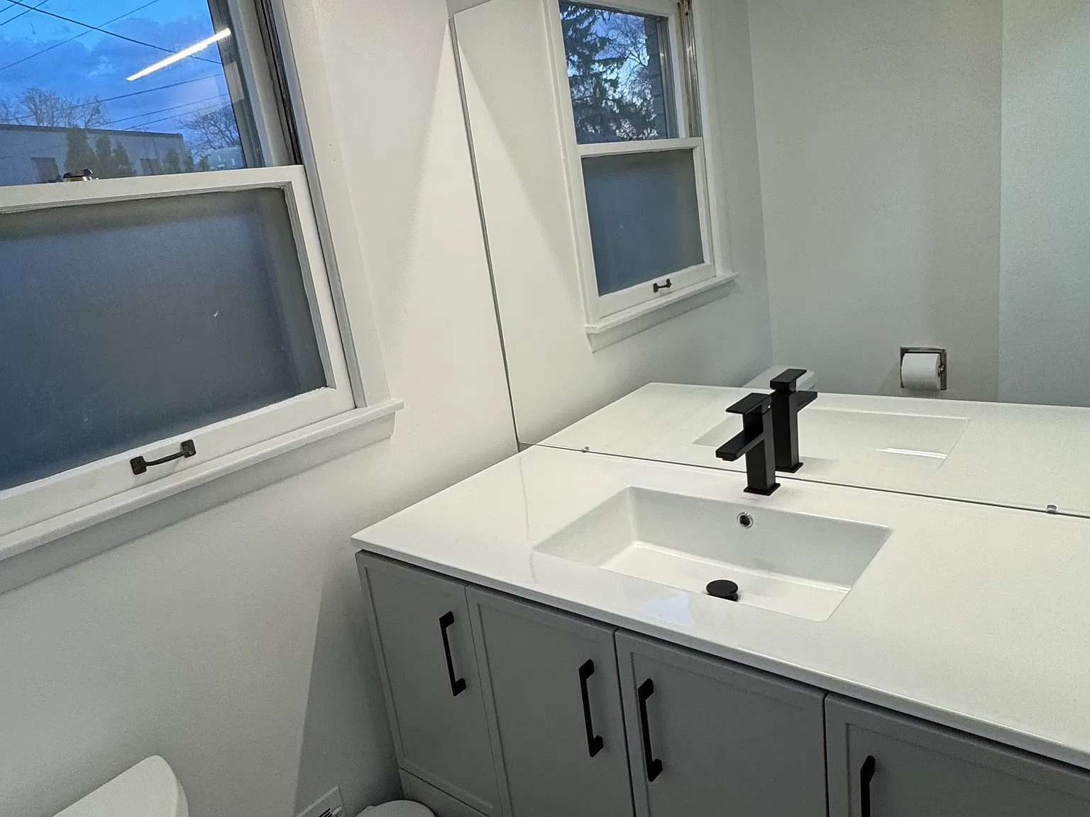 3 bed, 1.5 bath, 1210 sqft, $1,875 — Photo 3