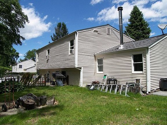 2nd image of 2787 Strang Blvd
