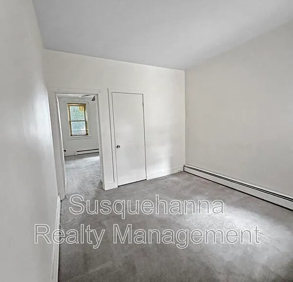 438 W Orange St #1 — Photo 7