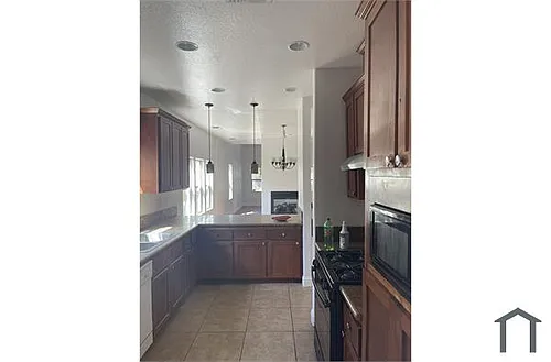 3851 38th St Photo 1