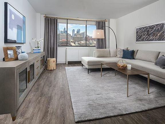 3rd image of 325 W Grand Ave #2216