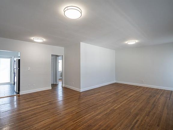 2nd image of 8330 Byron Ave APT 6