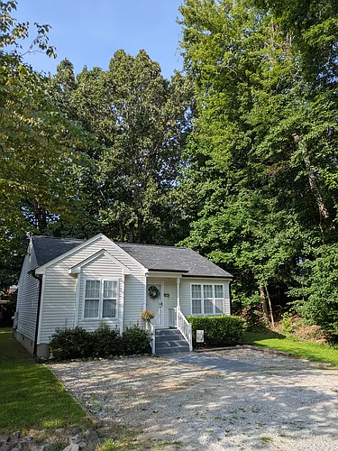 109 Dunn Ave Photo 1