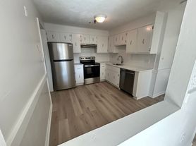 49 Spencer Rd