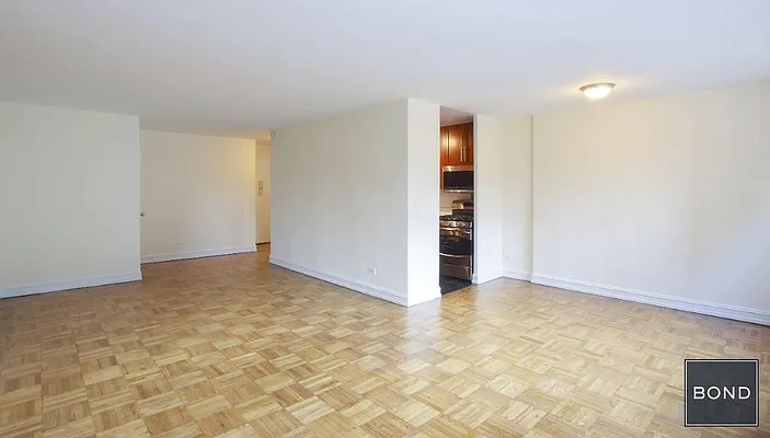 Rented by Bond New York | media 9