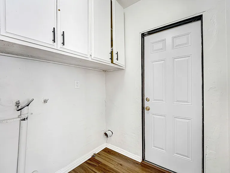 11145 Central Ave — Photo 7