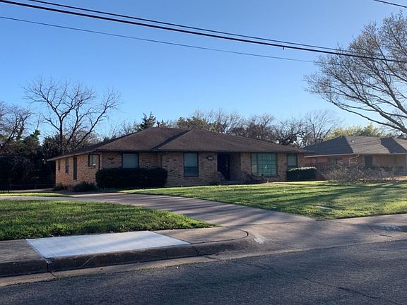 3rd image of 1530 Russell Glen Ln
