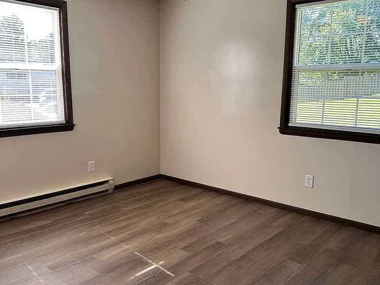 15741 Grove St — Photo 15