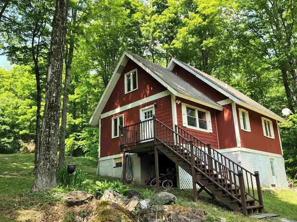 206 Alpendorf Avenue, Readsboro, VT 05350