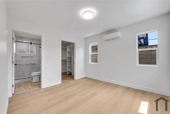 2305 Sesmas St #B — Photo 6
