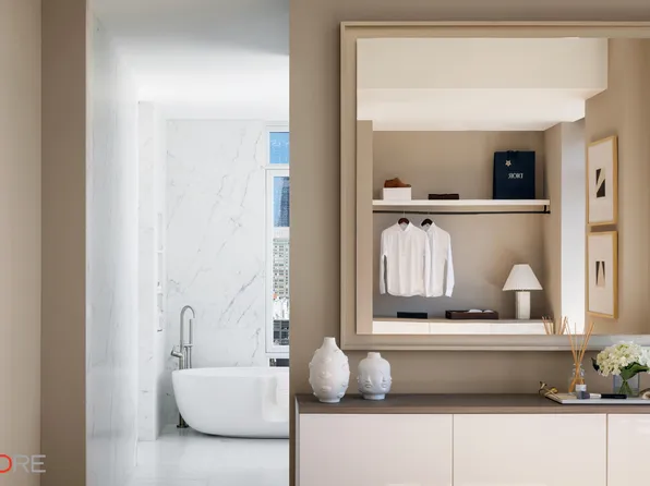 555 West 22nd Street image 7 of 18