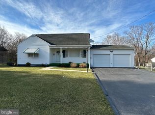 1147 Black Gap Rd, Fayetteville, PA 17222