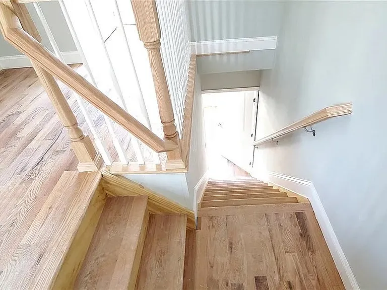 259 Duncan Ave #2 — Photo 7