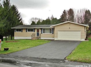 105 Rosewell Mdw, Syracuse, NY 13214