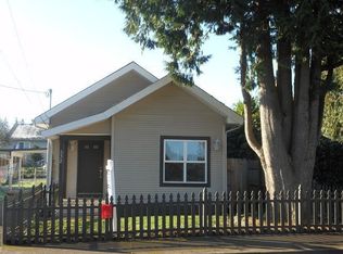532 Division St, Oregon City, OR 97045