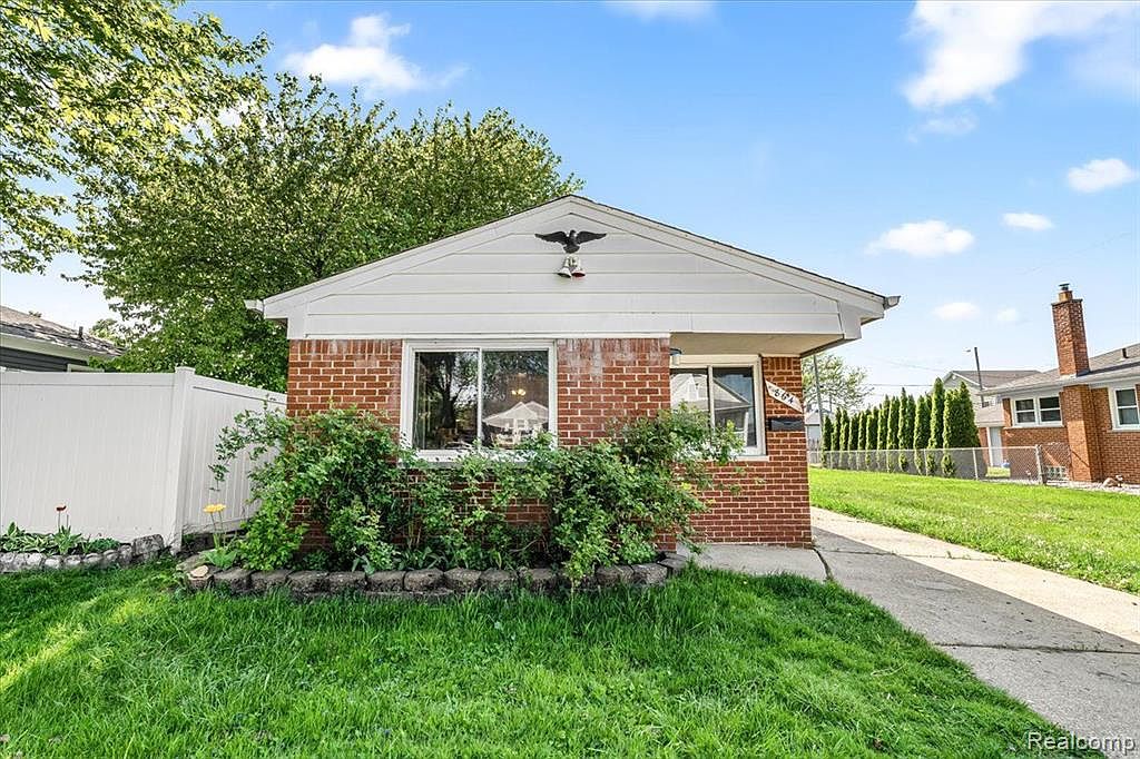 864 Lindbergh St, Wyandotte, MI 48192 MLS 20230037408 Zillow