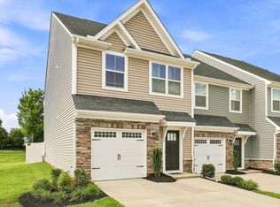 3 Country Dale Dr, Greer, SC 29650