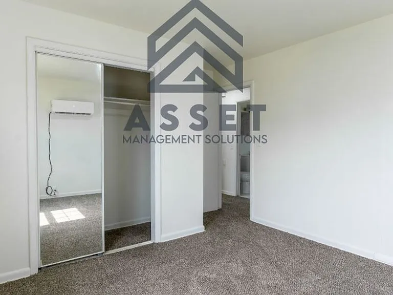 3317 NE 15th St — Photo 16