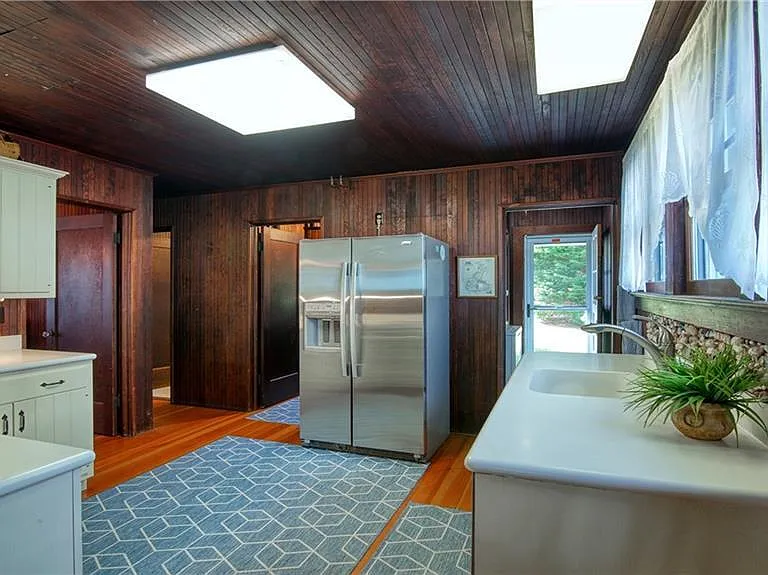 106 E Shore Ave — Photo 17
