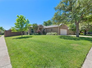 1320 Marble Cove Ln, Denton, TX 76210