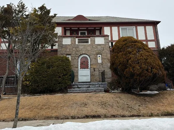 271 W Olive St, Long Beach, NY 11561