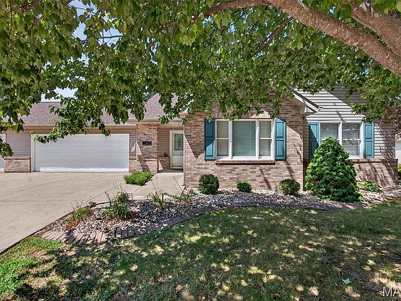 2nd image of 36 Korte Dr