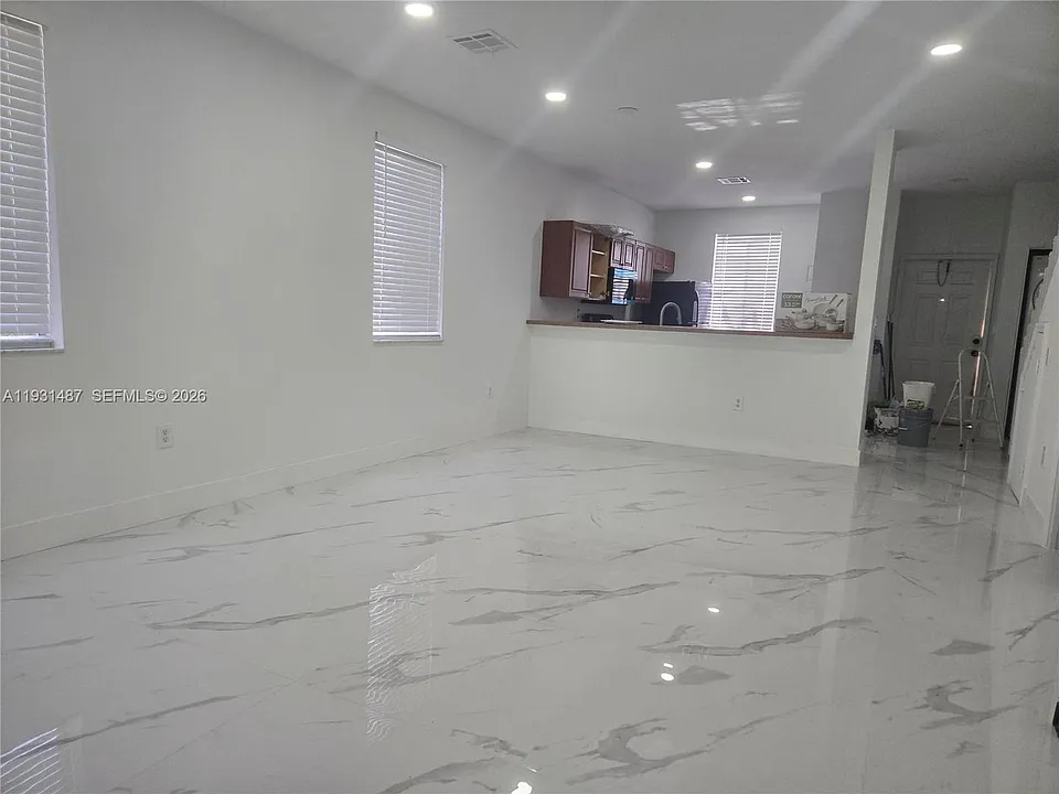 17337 NW 7th Ave #408