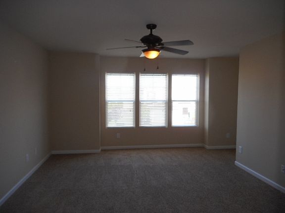 5th image of 1004 Collington Dr