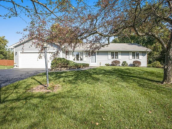 2nd image of 3359 Blue Jay Dr