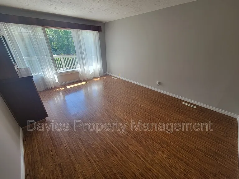 9648 153rd St NW — Photo 4