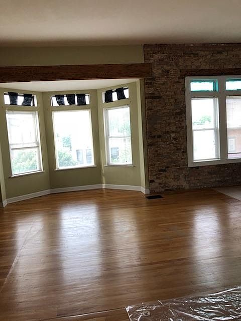 1st image of 1942 W Division St APT 3F