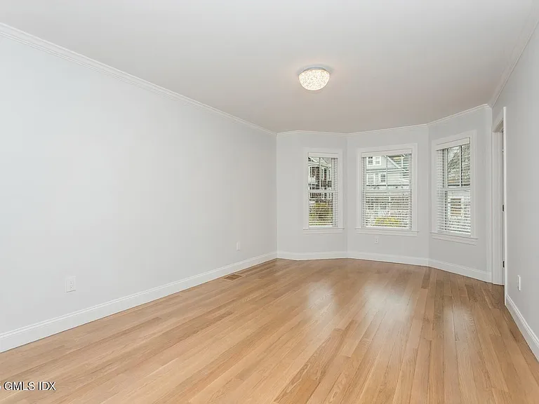 347 Delavan Ave #A — Photo 19