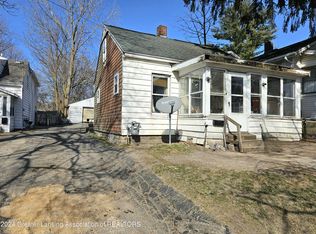 215 E Hodge Ave, Lansing, MI