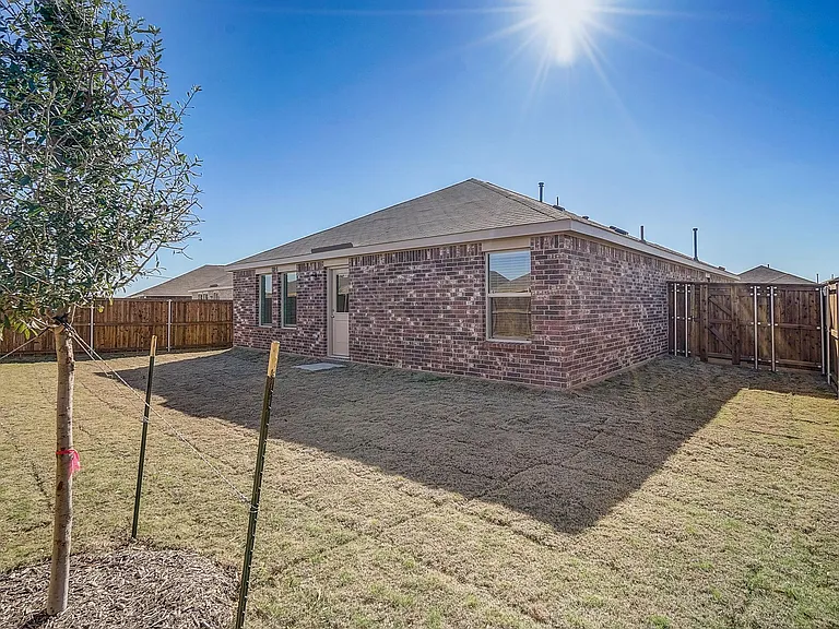 2817 Watchpoint Rd — Photo 41
