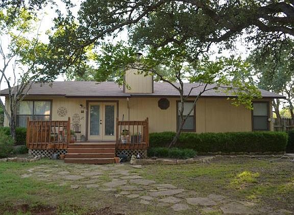 2nd image of 2206 Castlewood Trl